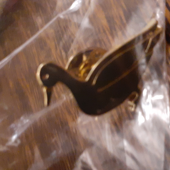 BURBERRY DUCK VINTAGE STICK / LAPEL PUSH PIN ( STILL IN PLASTIC) AUTHENT… - Picture 2 of 3